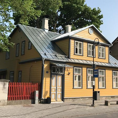 Lossi Apartment Kuressaare Buitenkant foto