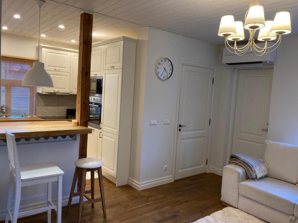 Lossi Apartment Kuressaare Buitenkant foto