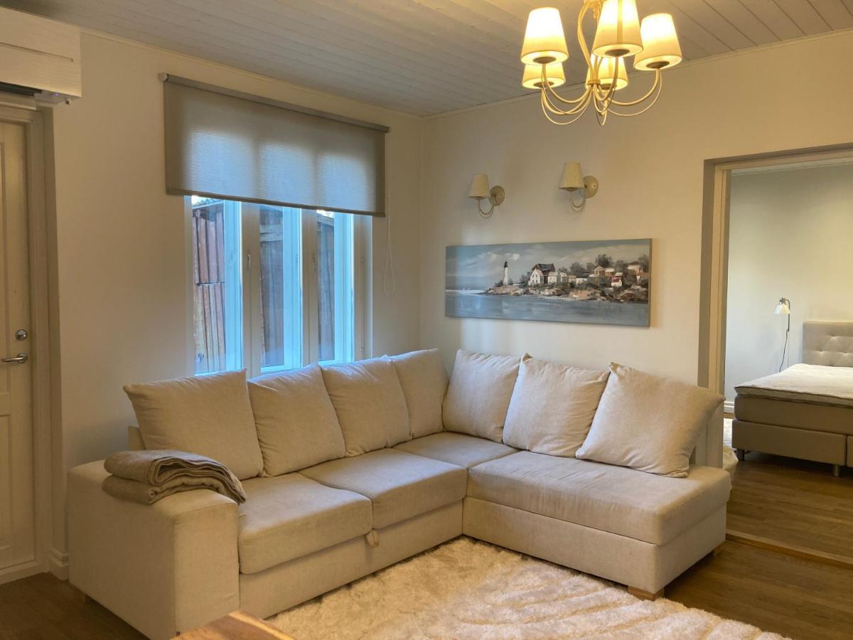 Lossi Apartment Kuressaare Buitenkant foto