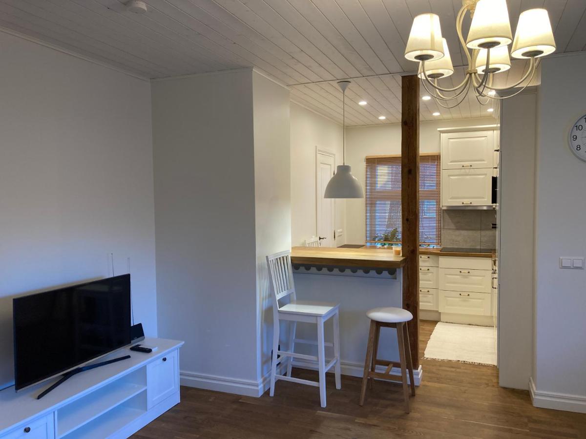 Lossi Apartment Kuressaare Buitenkant foto