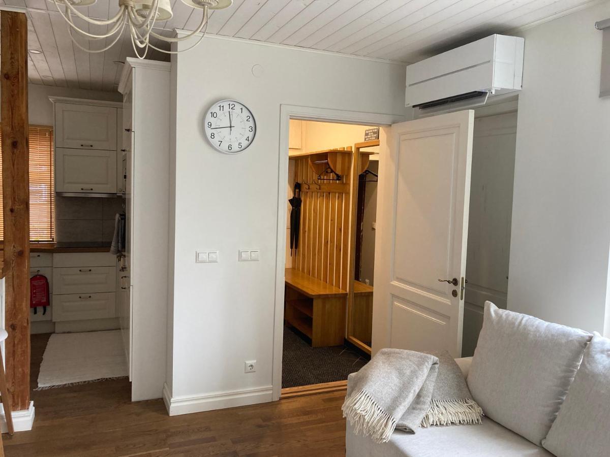 Lossi Apartment Kuressaare Buitenkant foto